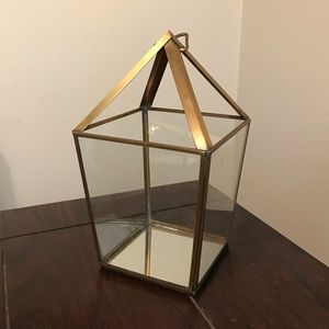 Brass lantern/terrarium. In like-new condition.